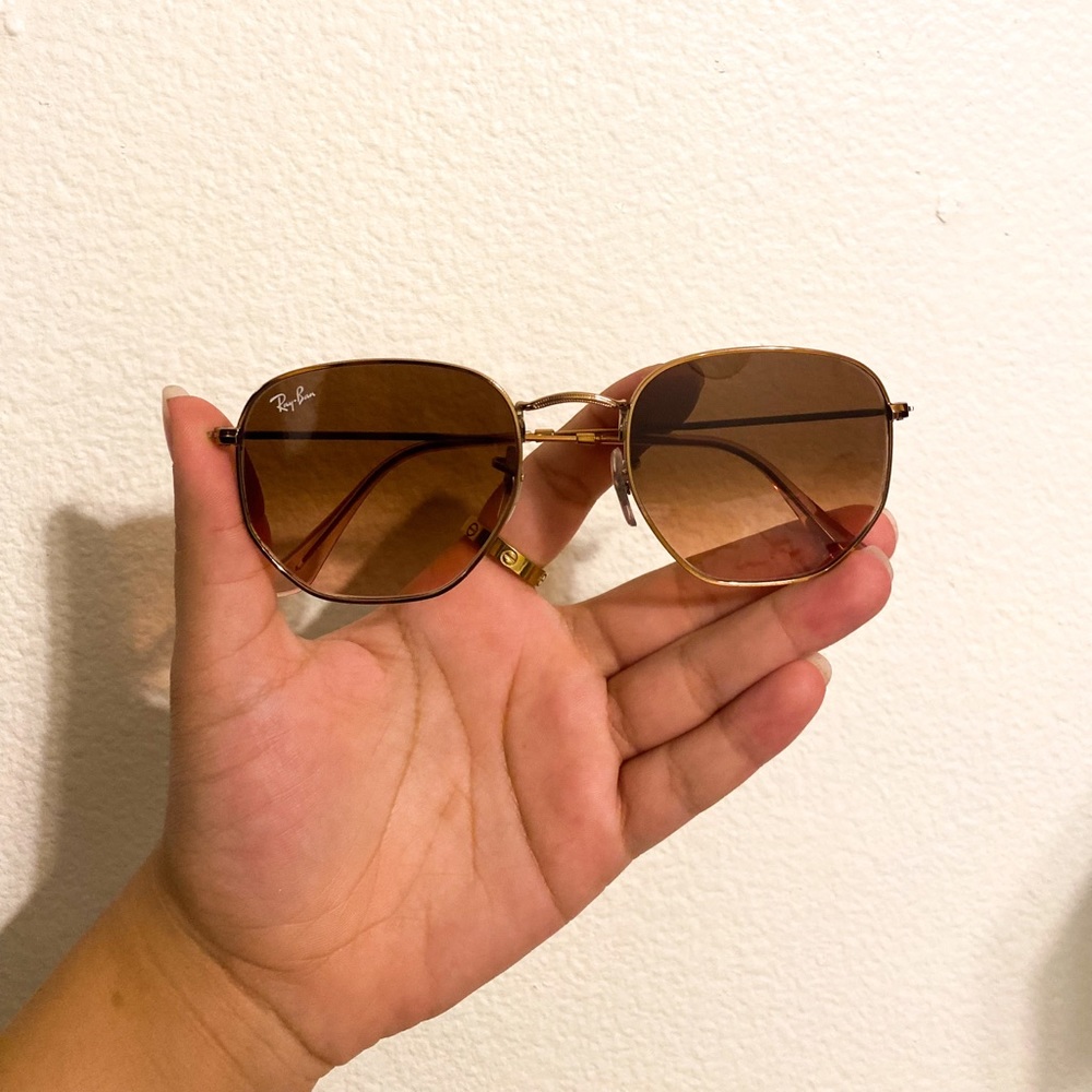 HEXAGONAL RAYBANS!! Comes with case